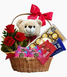 Cesta O Amor Está No Ar, Trio De Rosas + Ursinho + Chocolates